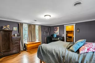 8 Ocean Ave, Hampton Bays, NY 11946 - Photo 18