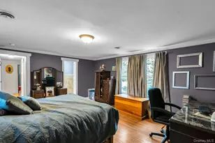 8 Ocean Ave, Hampton Bays, NY 11946 - Photo 20