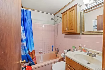 2340 Devon Street, East Meadow, NY 11554 - Photo 16