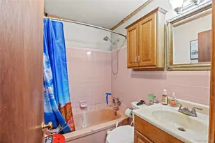 2340 Devon St, East Meadow, NY 11554 - Photo 16