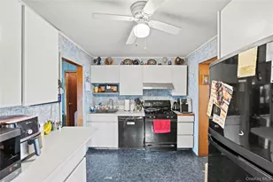 2340 Devon St, East Meadow, NY 11554 - Photo 8