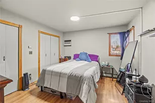 2340 Devon St, East Meadow, NY 11554 - Photo 14