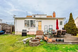 2340 Devon St, East Meadow, NY 11554 - Photo 26