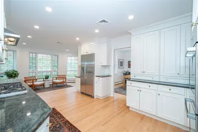 636 Quaker Road, Chappaqua, NY 10514 - Photo 8