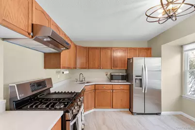 8 Cumberland Court, Peekskill, NY 10566 - Photo 12