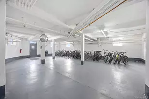 124-16 84th Rd, Kew Gardens, NY 11415 - Photo 18