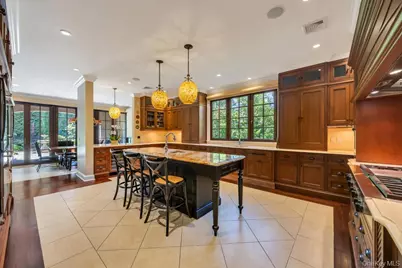 48 Nassau Drive, Great Neck, NY 11021 - Photo 14