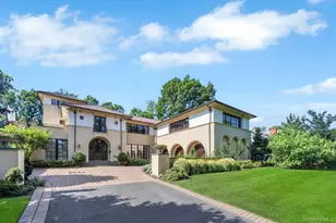 48 Nassau Dr, Great Neck, NY 11021 - Photo 2