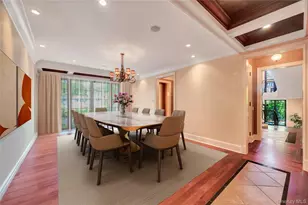 48 Nassau Dr, Great Neck, NY 11021 - Photo 16