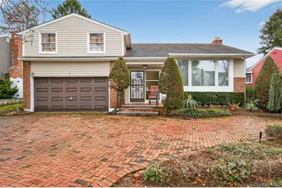 50 Netto Lane, Plainview, NY 11803 - Photo 1