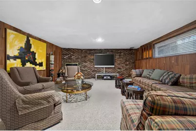 50 Netto Lane, Plainview, NY 11803 - Photo 12