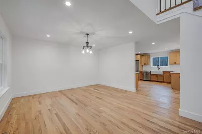 37 Locust Avenue S, Medford, NY 11763 - Photo 14