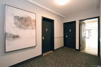 15 Hill Park Avenue #1-L, Great Neck, NY 11021 - Photo 2