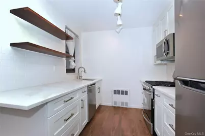 15 Hill Park Avenue #1-L, Great Neck, NY 11021 - Photo 14