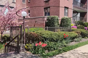 15 Hill Park Ave, Great Neck, NY 11021 - Photo 4