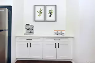 15 Hill Park Ave, Great Neck, NY 11021 - Photo 18