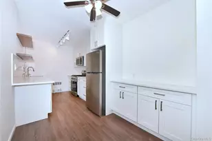 15 Hill Park Ave, Great Neck, NY 11021 - Photo 10