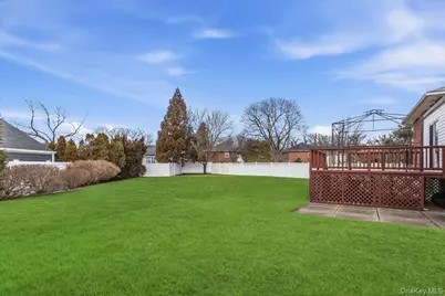 2493 Lloyd Court, North Bellmore, NY 11710 - Photo 22