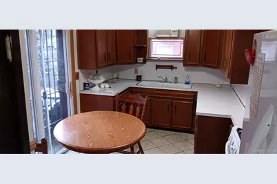 84-36 Abingdon Road, Kew Gardens, NY 11415 - Photo 6