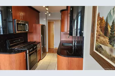 2580 Ocean Parkway #6P, Brooklyn, NY 11235 - Photo 8