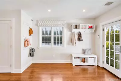 7 Putnam Road, Scarsdale, NY 10583 - Photo 12