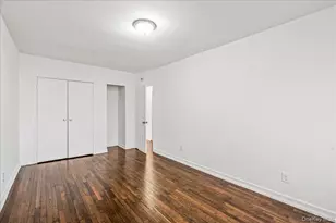 953A E 217th St, Bronx, NY 10469 - Photo 20