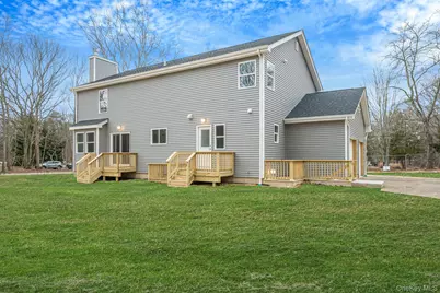 39 Locust Avenue S, Medford, NY 11763 - Photo 38