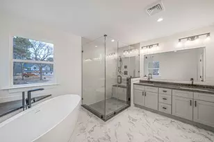 39 Locust Ave S, Medford, NY 11763 - Photo 20