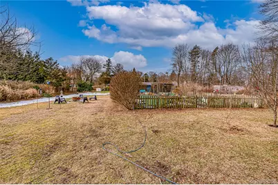 1451 Locust Avenue, Bohemia, NY 11716 - Photo 30