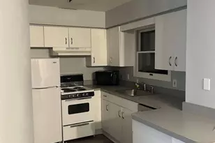 5 Whitney Ln, Coram, NY 11727 - Photo 8