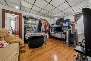 2304 Glebe Ave, Bronx, NY 10462 - Photo 22