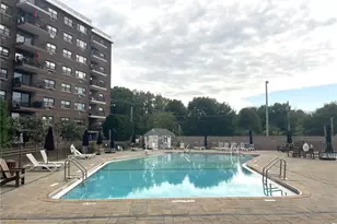 200 Diplomat Dr, Mount Kisco, NY 10549 - Photo 16