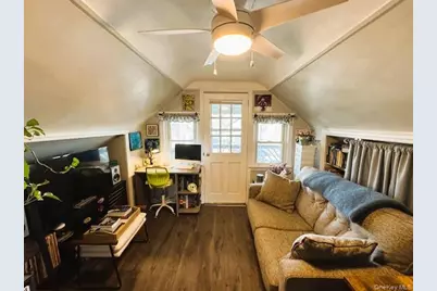 244 Hudson Street E #Upper, Long Beach, NY 11561 - Photo 12