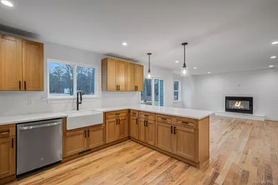 63B Blydenburgh Road, Centereach, NY 11720 - Photo 8