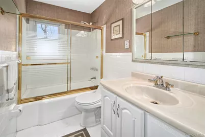 107 Parkview Road, Elmsford, NY 10523 - Photo 20