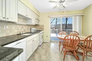 107 Parkview Rd, Elmsford, NY 10523 - Photo 4