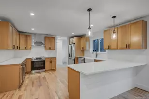 63C Blydenburgh Rd, Centereach, NY 11720 - Photo 4