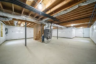 63C Blydenburgh Road, Centereach, NY 11720 - Photo 30