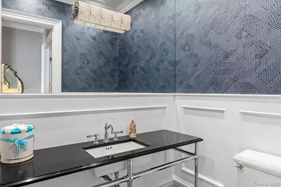 27 Victorian Lane, Brookville, NY 11545 - Photo 14