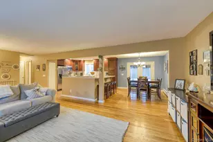 19 Eastwood Rd, Danbury, NY 06811 - Photo 4