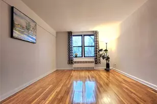 11 Wooleys Ln, Great Neck, NY 11023 - Photo 10