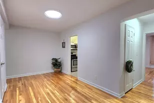 11 Wooleys Ln, Great Neck, NY 11023 - Photo 8