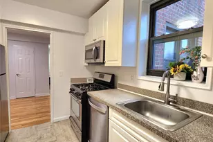 11 Wooleys Ln, Great Neck, NY 11023 - Photo 12