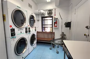 11 Wooleys Ln, Great Neck, NY 11023 - Photo 24