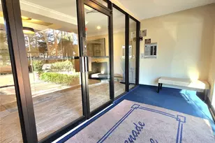 11 Wooleys Ln, Great Neck, NY 11023 - Photo 4