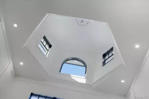 26 St Andrews Ct, Old Westbury, NY 11568 - Photo 8