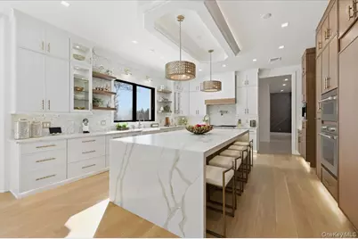 26 Saint Andrews Court, Old Westbury, NY 11568 - Photo 14