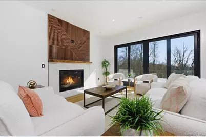 26 Saint Andrews Court, Old Westbury, NY 11568 - Photo 12