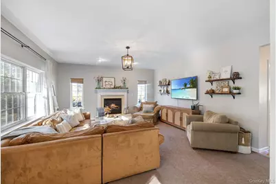 58 Red Maple Way, New Windsor, NY 12553 - Photo 10