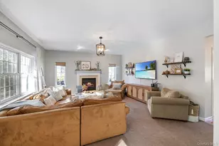 58 Red Maple Way, New Windsor, NY 12553 - Photo 10